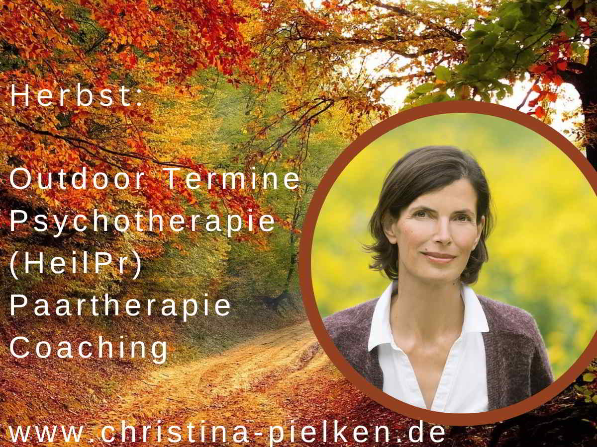 Herbst, Winterdepression, Psychotherapie, Therapeutin, Paartherapie, München, Wald, Stimmung trüb, draußen