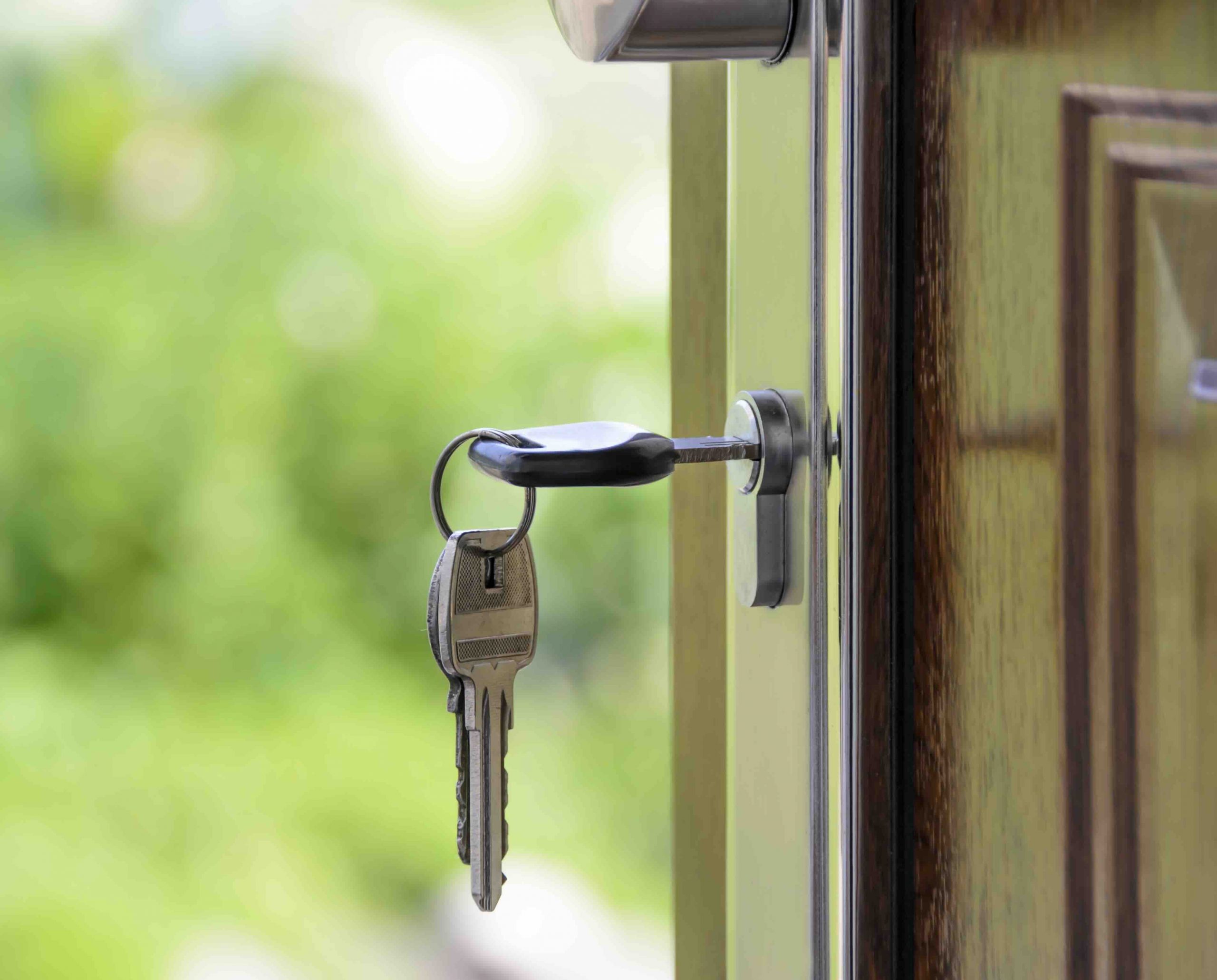 schluessel-in-tuerschloss-therapieerfolg-mit-kinesiologie